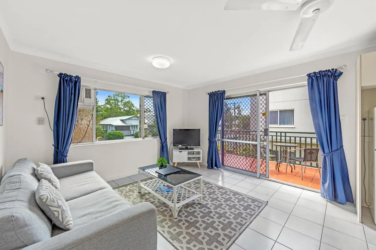 Koala Court Holiday Apartments Cairns Aparthotel