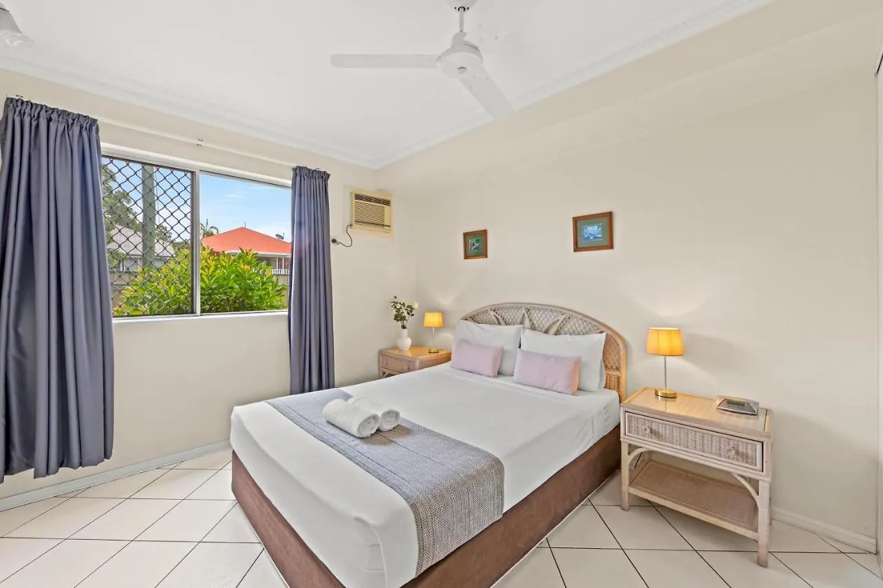 Koala Court Holiday Apartments Cairns Aparthotel