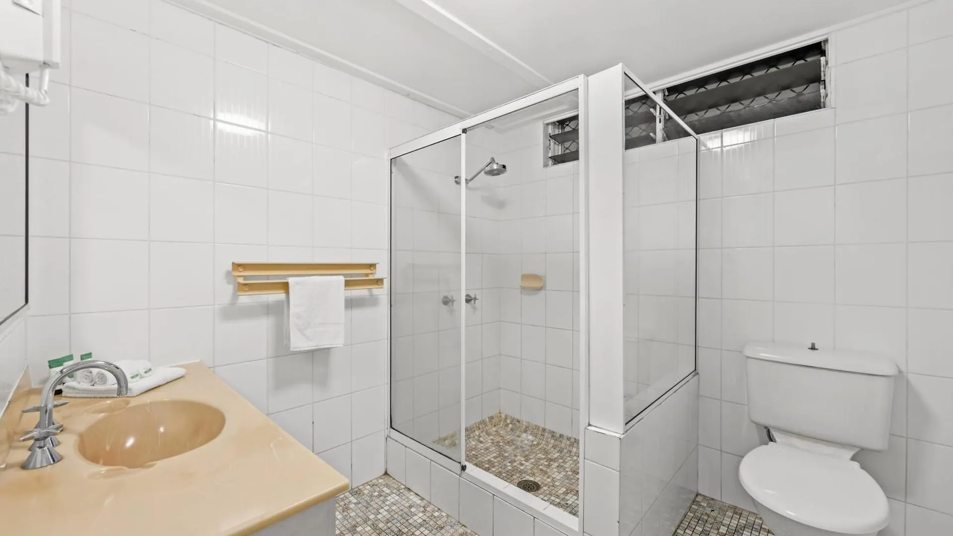 Koala Court Holiday Apartments Cairns Australia